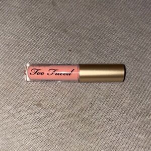 Too Faced Golden Peach Lip Gloss
